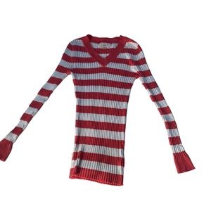 Pink Republic Stretchy V-neck Coral and White Sweater